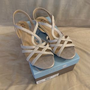 New in Box Life Stride shoes